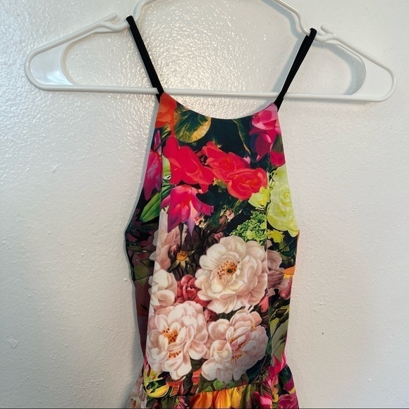 Flamingo Sleeveless Cross Back Blouse Floral - Picture 3 of 9
